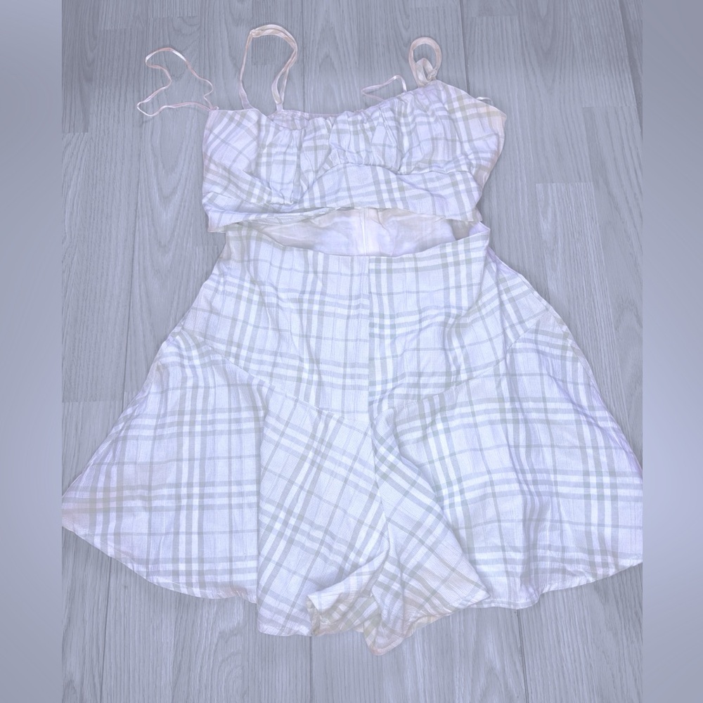 HYFVE Women’s Green Gingham Summer Romper - Picture 2 of 9